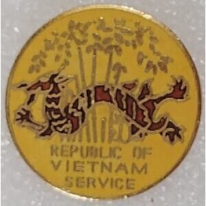 Republic of Vietnam Service Novelty Hat/Lapel/Brooch Pin, Enamel Metal, 1"D